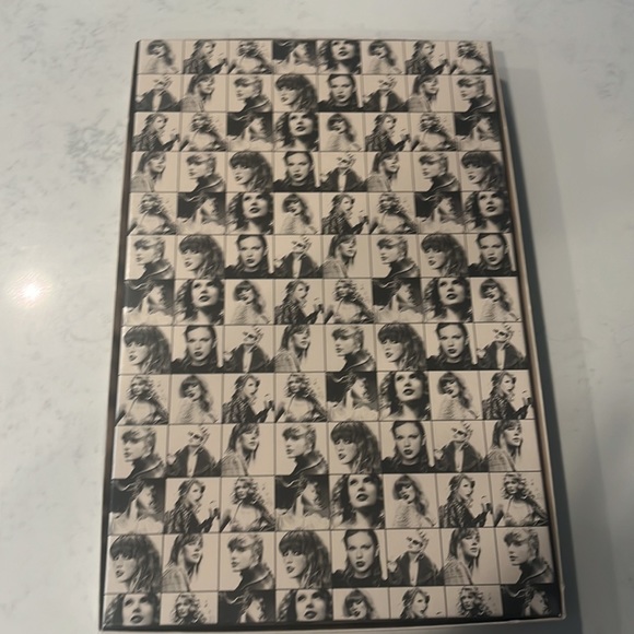 Taylor Swift Eras tour VIP Karma is My Boyfriend swag box - Picture 12 of 12